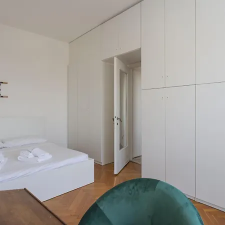 Biancamano 13th Floor Skyline View Vith Balcony Apartment Milan