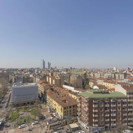 Biancamano 13th Floor Skyline View Vith Balcony * Milan