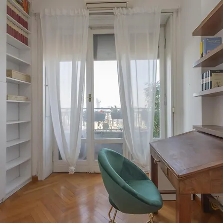 Apartment Biancamano 13th Floor Skyline View Vith Balcony *